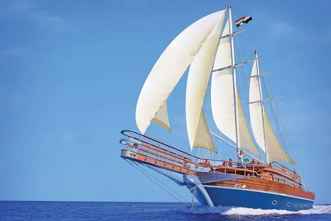 Orange Bay · Pirates Sailing Boat gallery photo 1